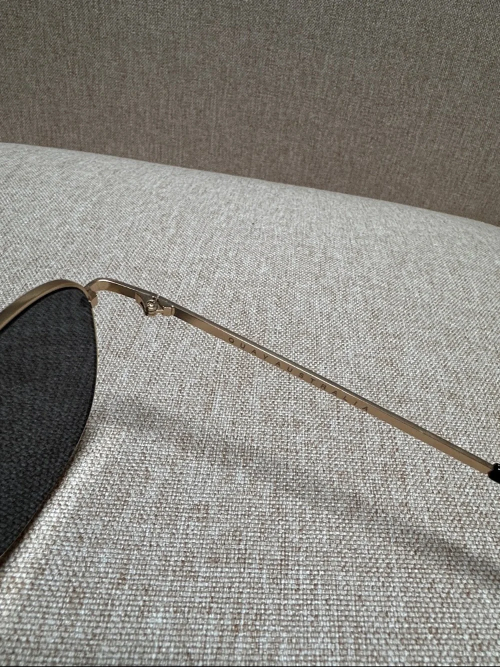 Quay Australia JEZABELL Round Sunglasses - Gold/ Smoke